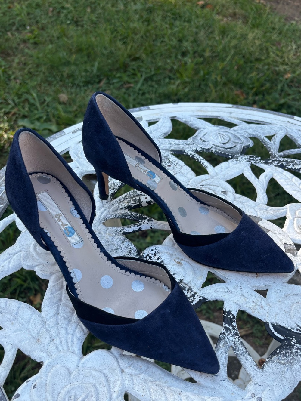 Boden real leather suede d'Orsay pumps in navy blue
